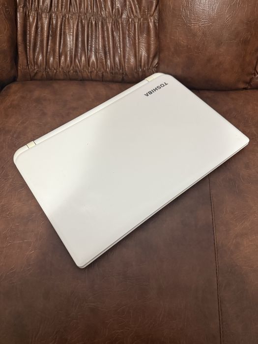 Toshiba satellite L50-8