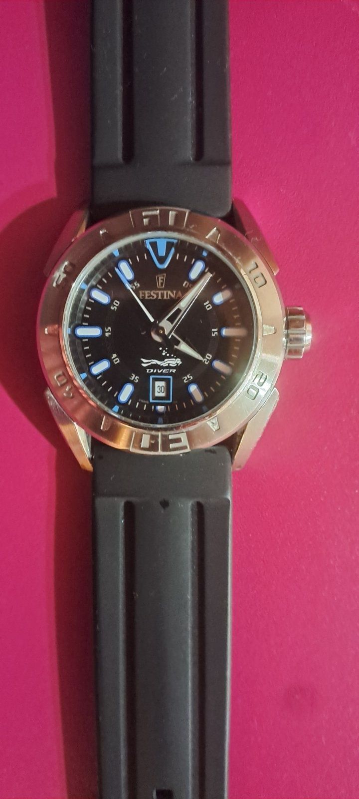 Продавам мъжки часовник Festina diver