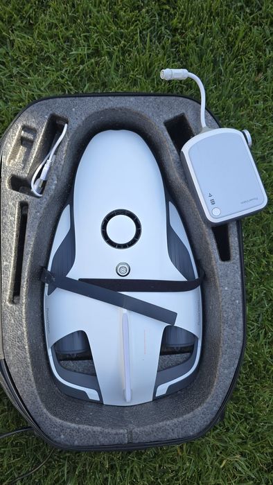 Dronă subacvatică POWERRAY WIZARD