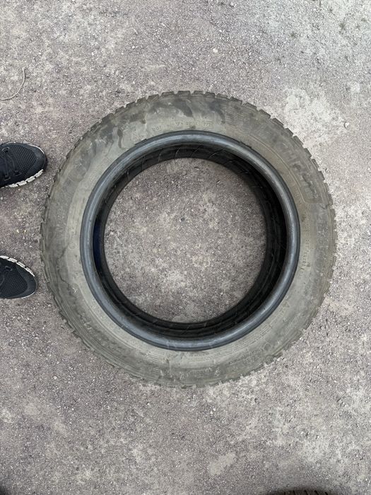 Продам автопокрышки б/у в хорошем состояние, зимнии