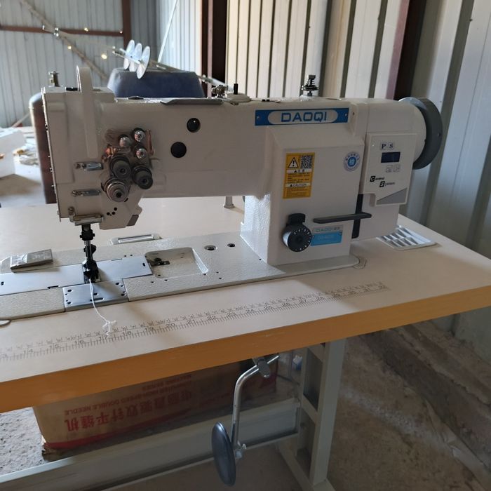 Швейная машинка для плотных материалов