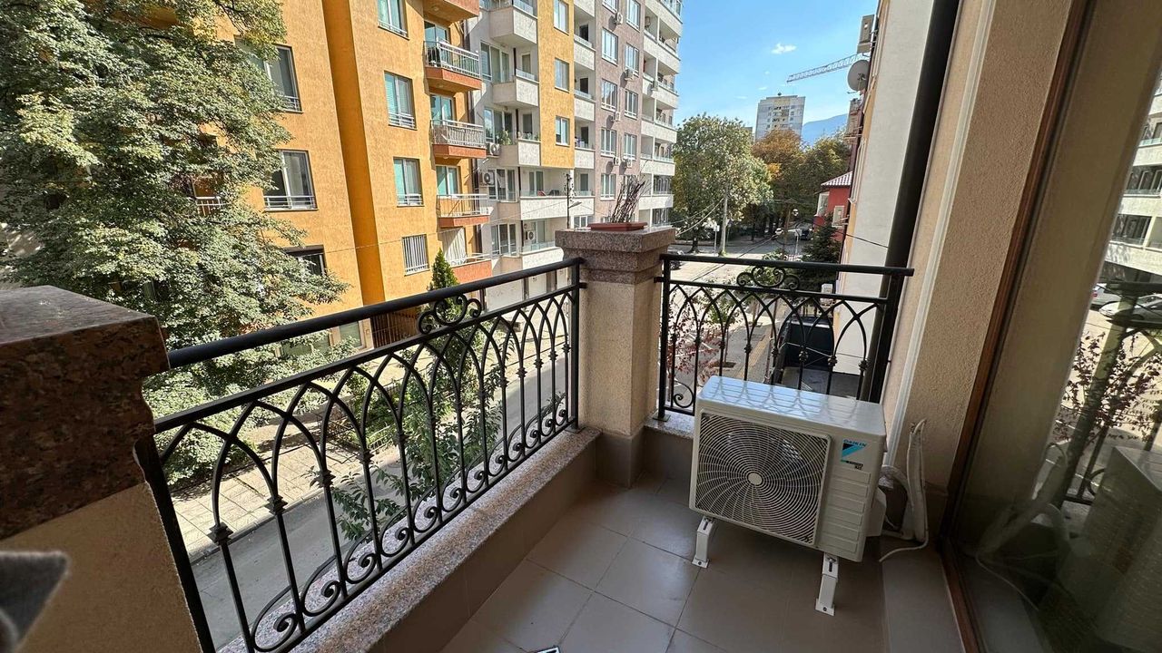 Дава се под наем Двустаен апартамент в София, Зона Б-19 - 69 кв.м за 714 € - Снимка #12