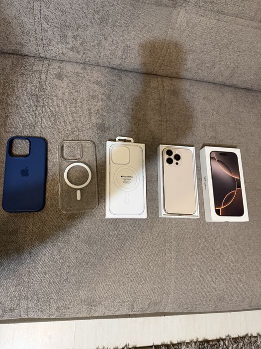 Iphone 16 pro desert titanium in garantie + 2 huse originale apple