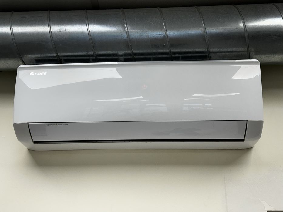Продавам климатици Gree GWH12AB-K6DNA4A