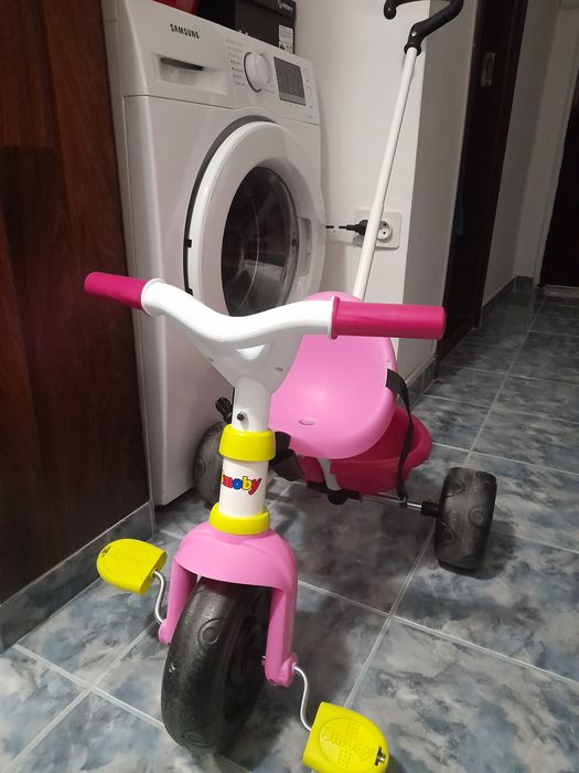 Vand tricicleta cu maner