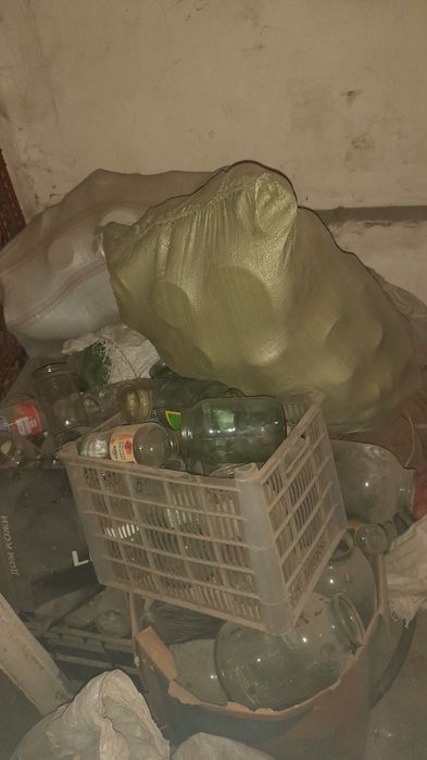 Банки разные большое количество