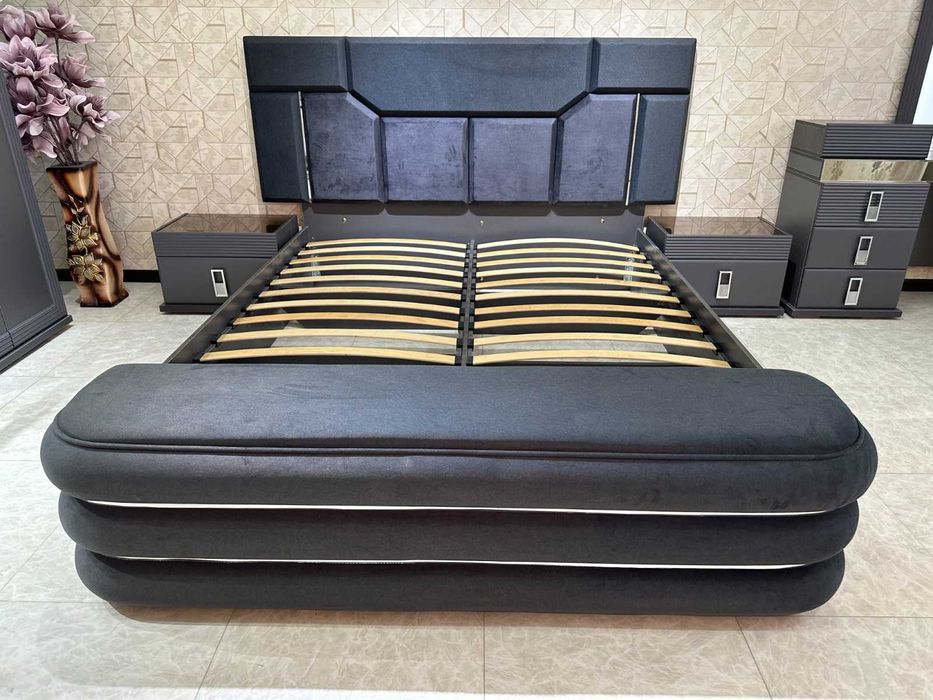 Спальный гарнитур по мега скидки. по супер низкой цене. Звони!