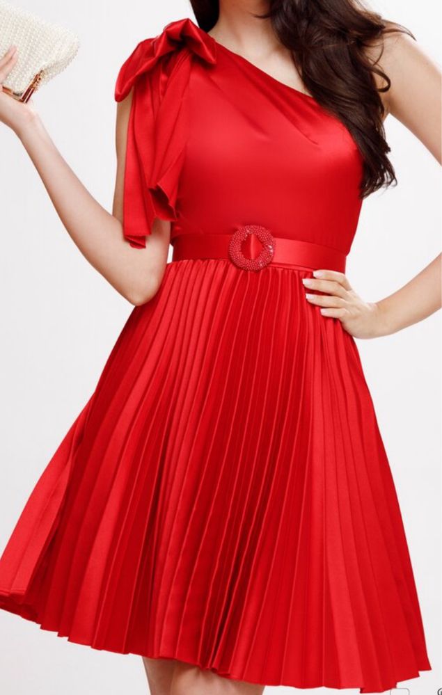 Rochie eleganta din satin rosu