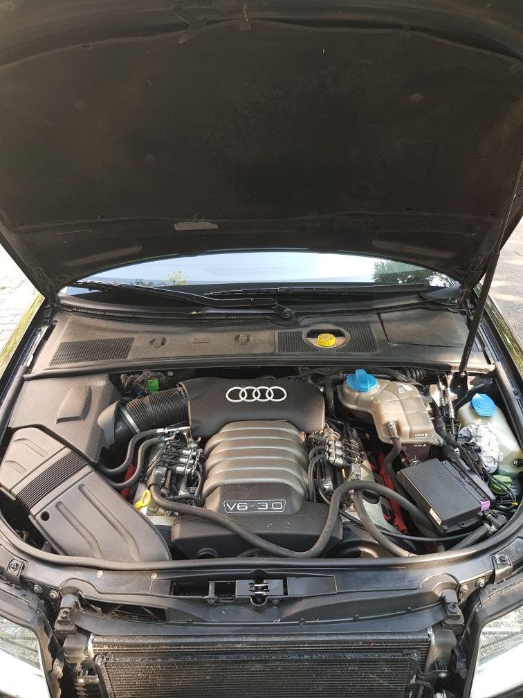 Audi A4 B6 3000 куб.