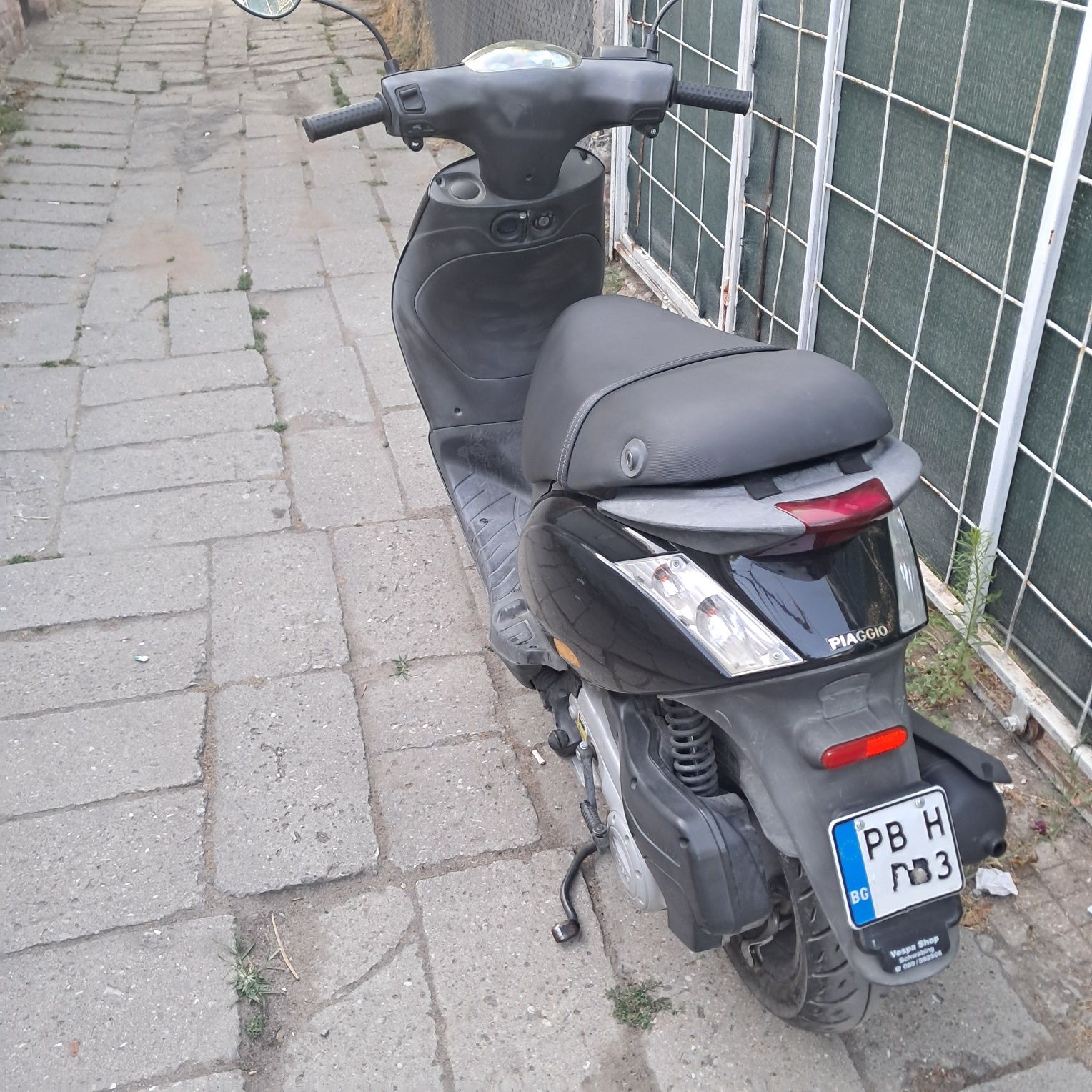 Скутер piaggio zip регистриран всички документи