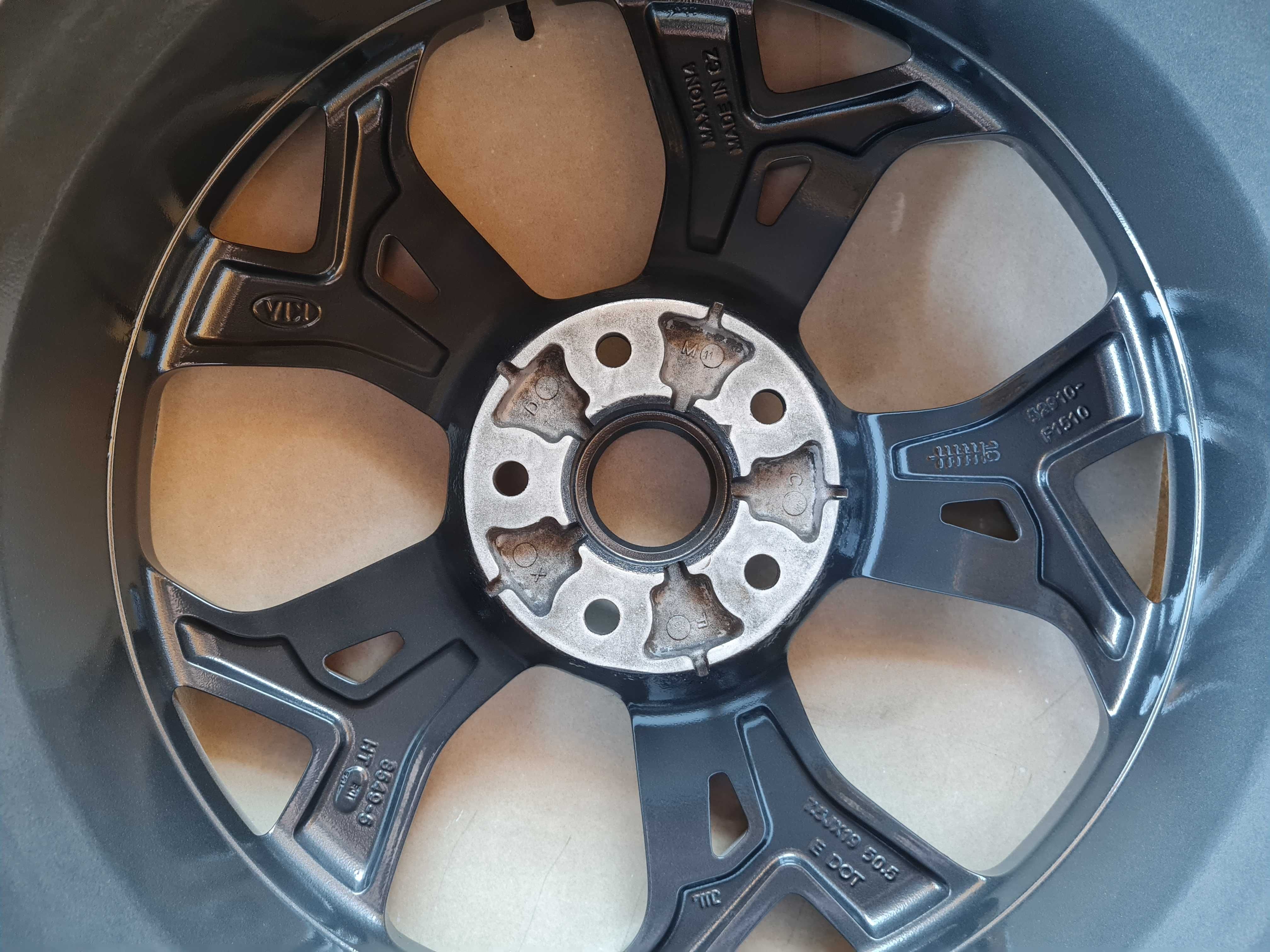 Jante aliaj originale KIA pe 19, 5 x 114,3, cod 52910-F1510