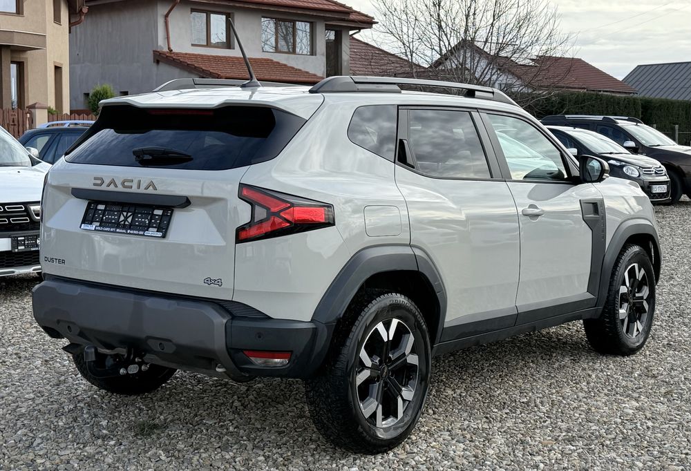Duster 2025  Hybrid 4x4 2500 km