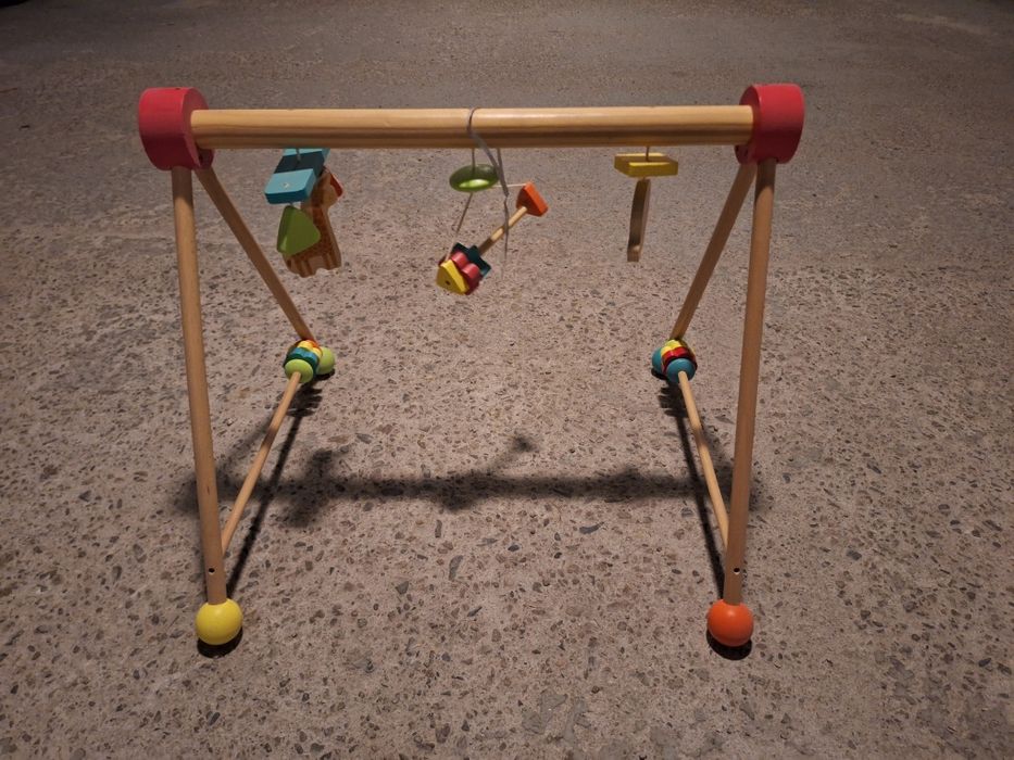 Детска бебешка дървена играчка заигравка