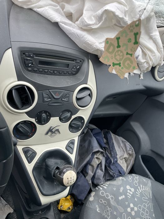 Ford Ka на части