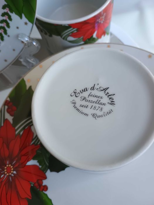 Порцеланов Коледен винтидж сет за чай или кафе