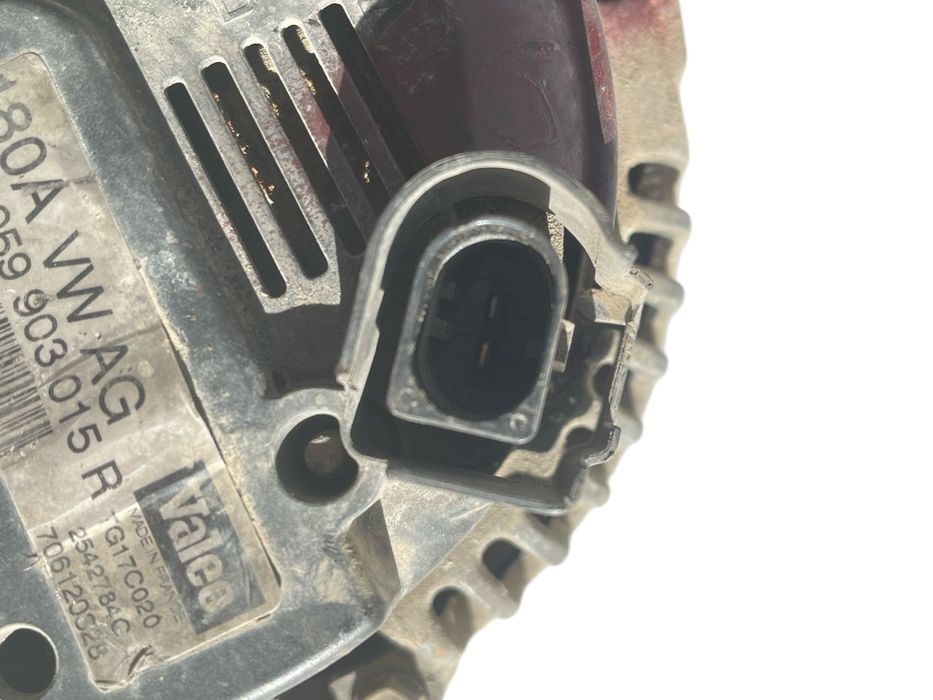 Alternator AUDI Q7 4LB 2006 - 2016 3.0 TDI quattro BUG 059903015R