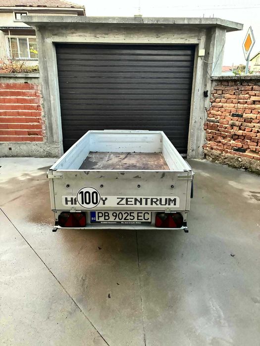 Едноосно ремарке за автомобил