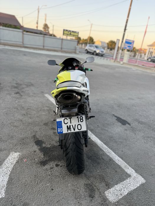 Honda CBR 600RR 2008 (nu yamaha , ktm, aprilia )