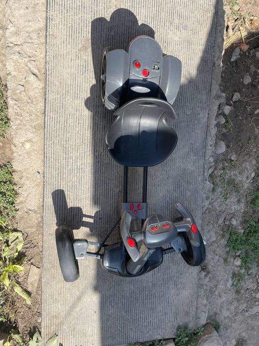 Продам детскую машинку