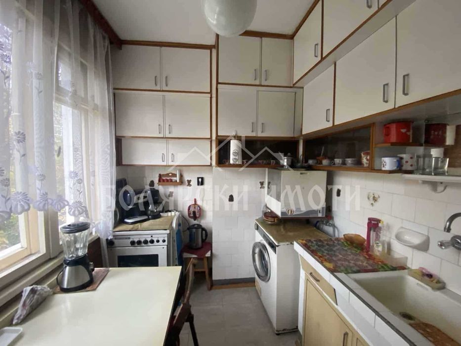 Продава се Тристаен апартамент в Велико Търново, Център - 138 кв.м за 1120 €/кв.м - Снимка #4