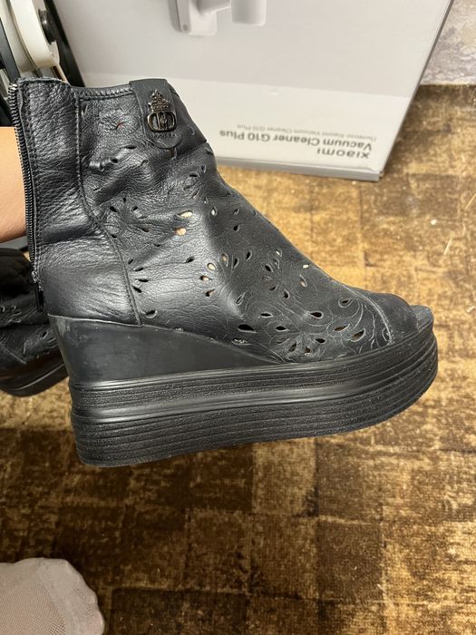 Летни боти DARIS в цвят черно