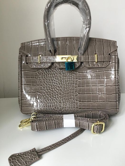 Сумка на каждый день новая Hermes кожаная читайте описание