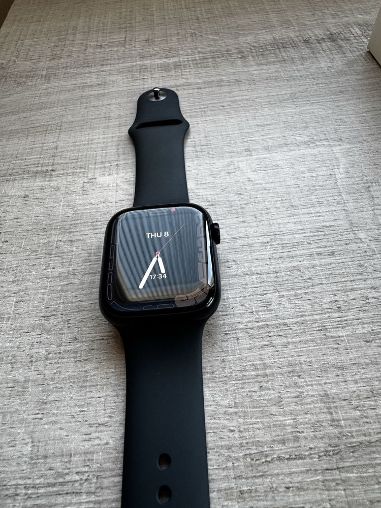 Apple Watch Series 7 (45mm + Cellular) — топ състояние