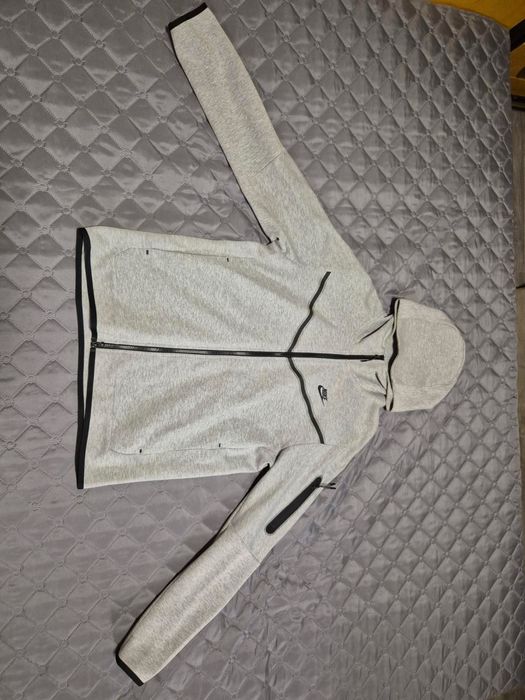 Nike Tech Fleece суитшърт