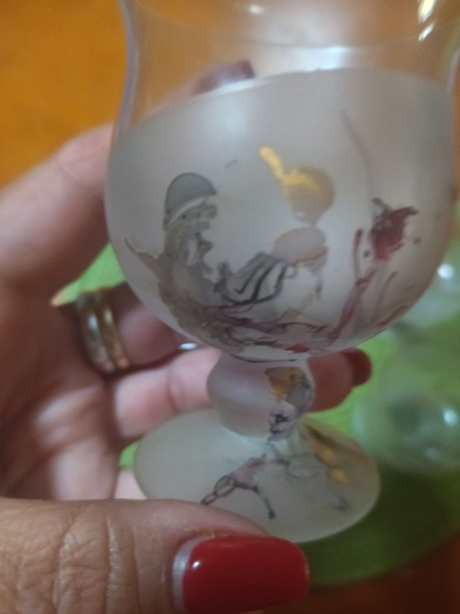 Ръчно рисувани чаши
