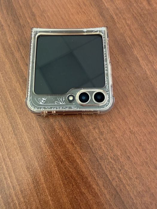 Андроид Самсунг флип 6