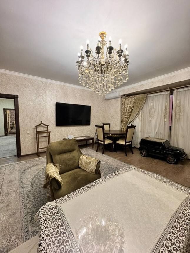 Срочно продается 3х ком. квартира в новостройке, ор-р: м.Ойбек, 120м2