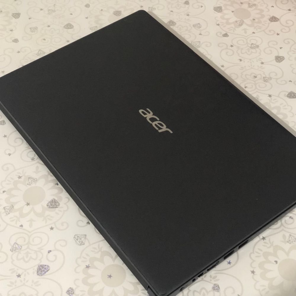 Продам ноутбук состояния идеал Acer Intel(R) Core(TM) i3-1005G1 CPU