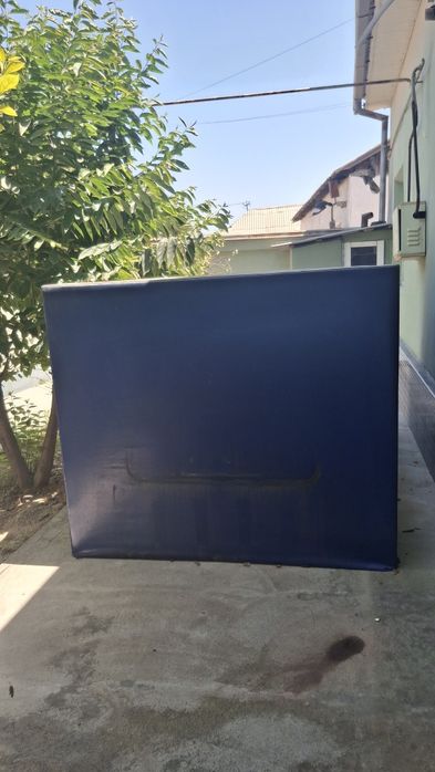 Tent sotiladi Kiya bongo va hundayga