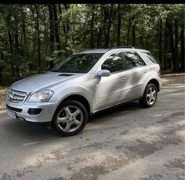 Mercede ML -volan dreapta