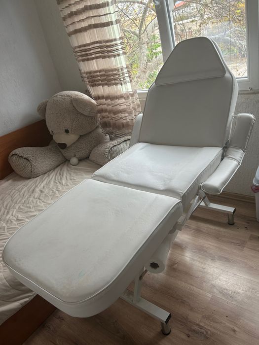 Козметична кушетка