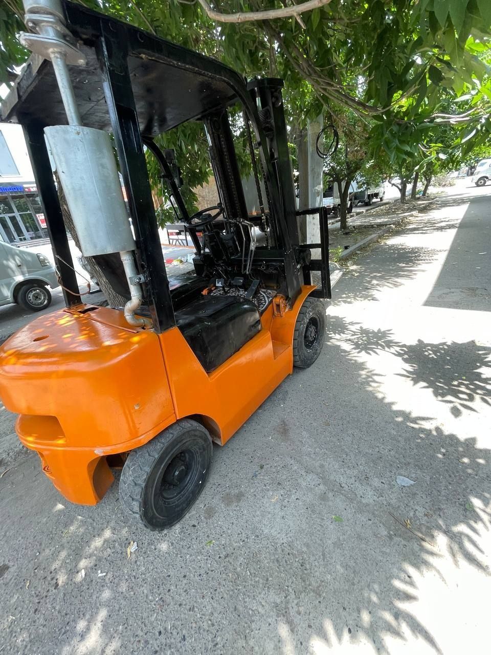 Авто кара 2000 йил 2 тонналик 3200$