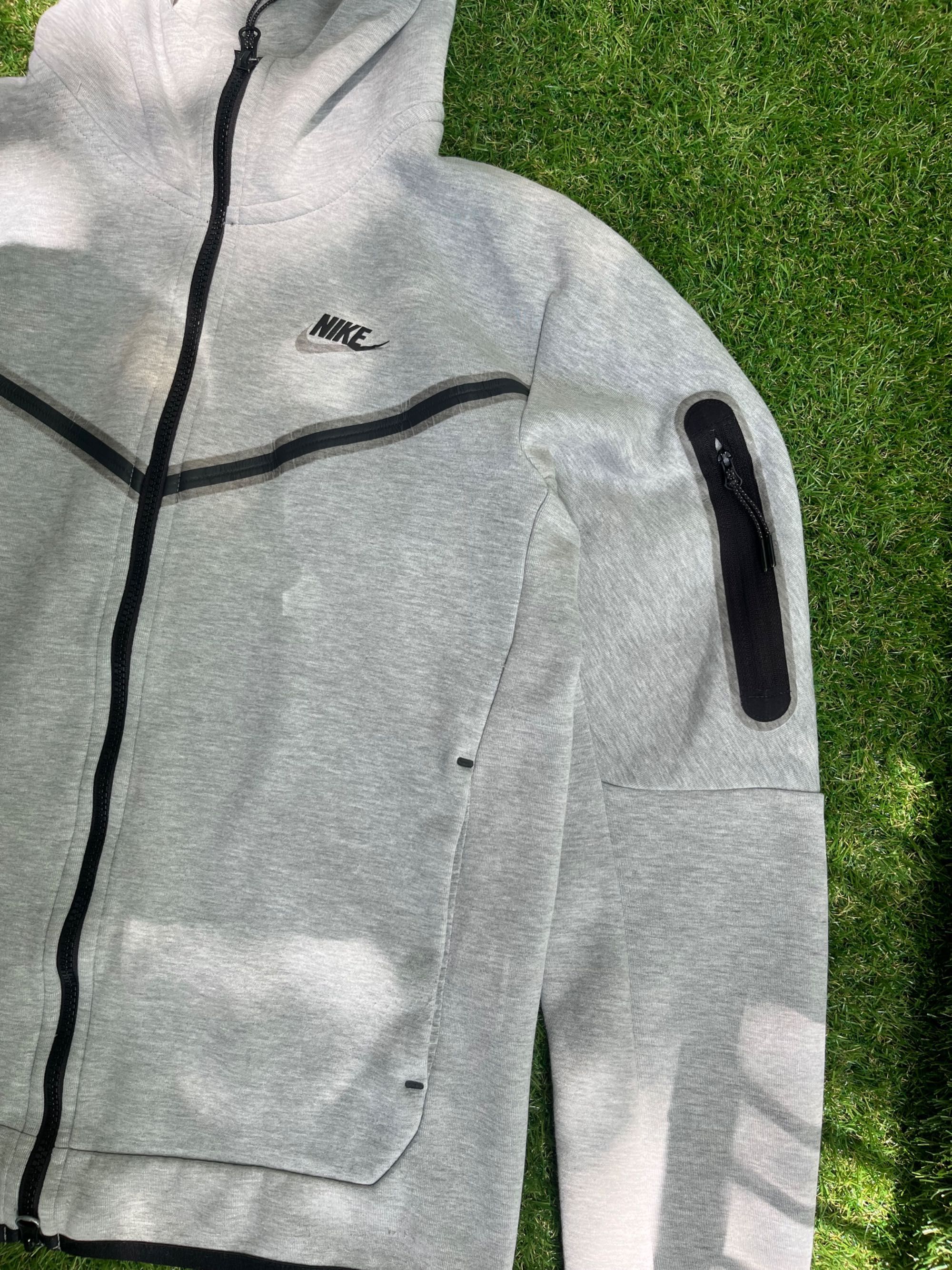 Мъжко горнище : NIKE TECH FLEECE