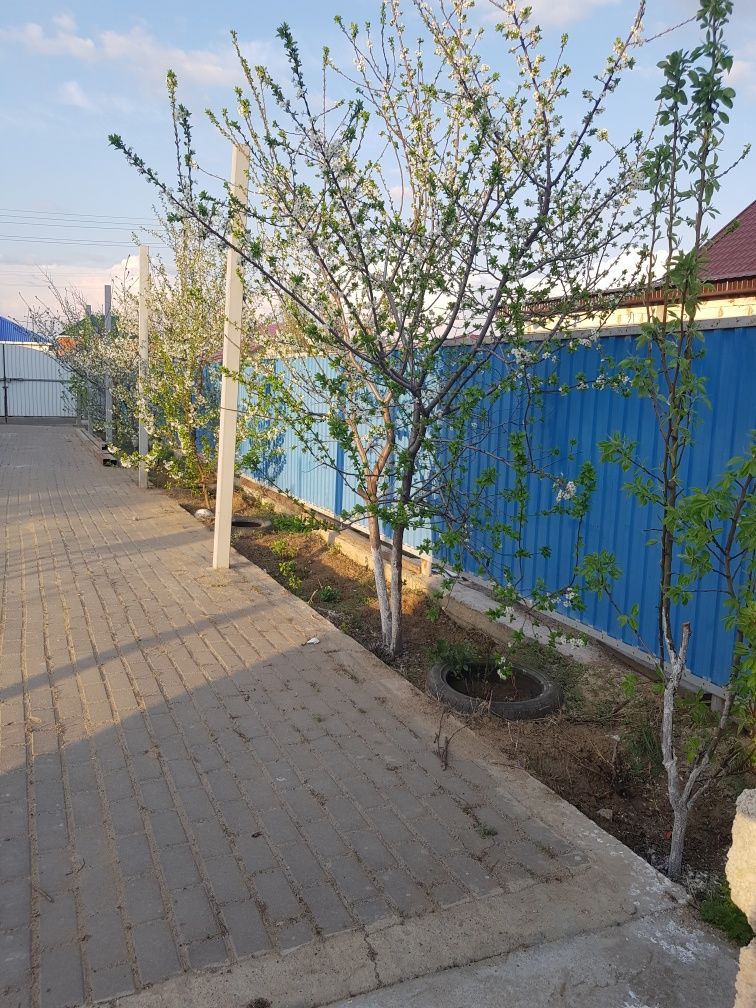 Жер үй сатылады.