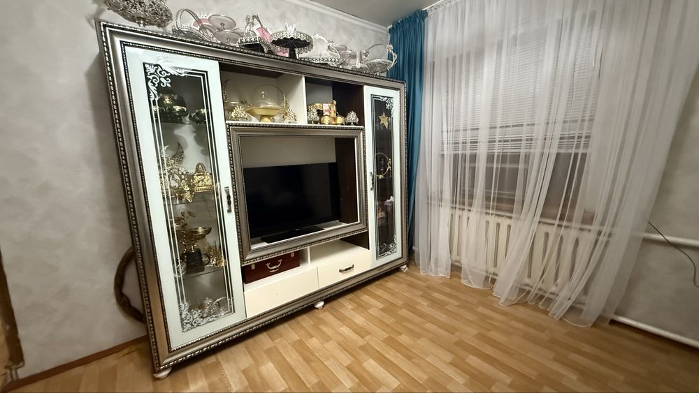 Продам срочно мебель
