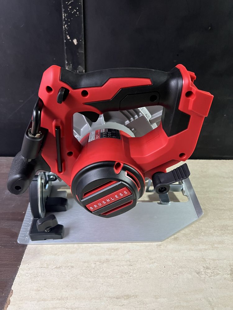 Vand corp circular Milwaukee M18 BLCS66 model 2022