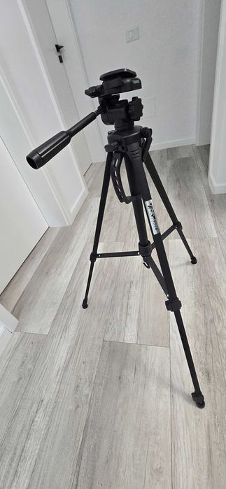 Trepied foto-video profesional reglabil,