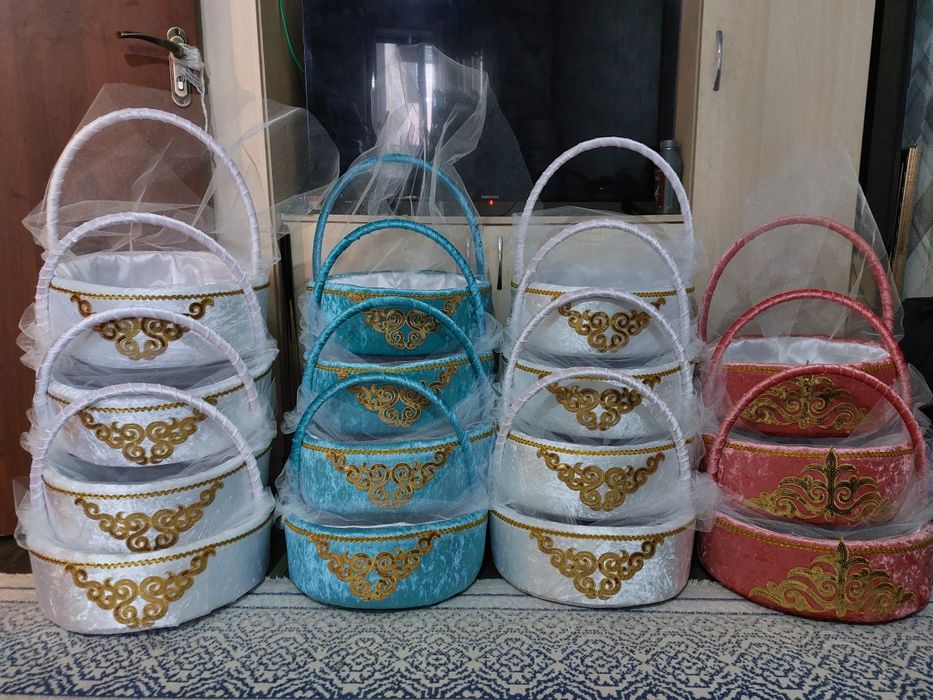 Тойбастар корзина бар