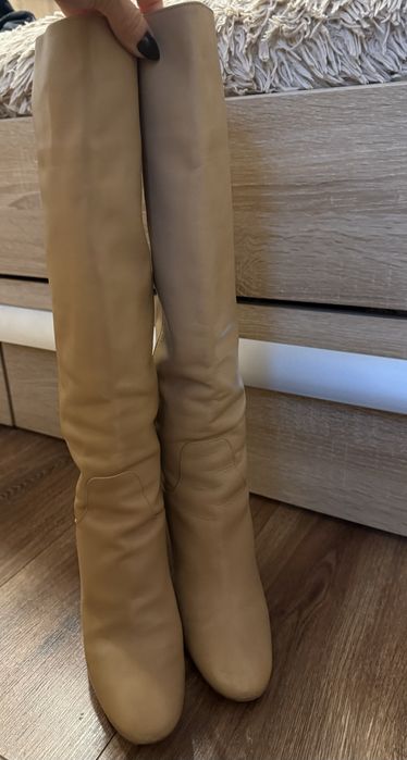 Кожени ботуши Зара