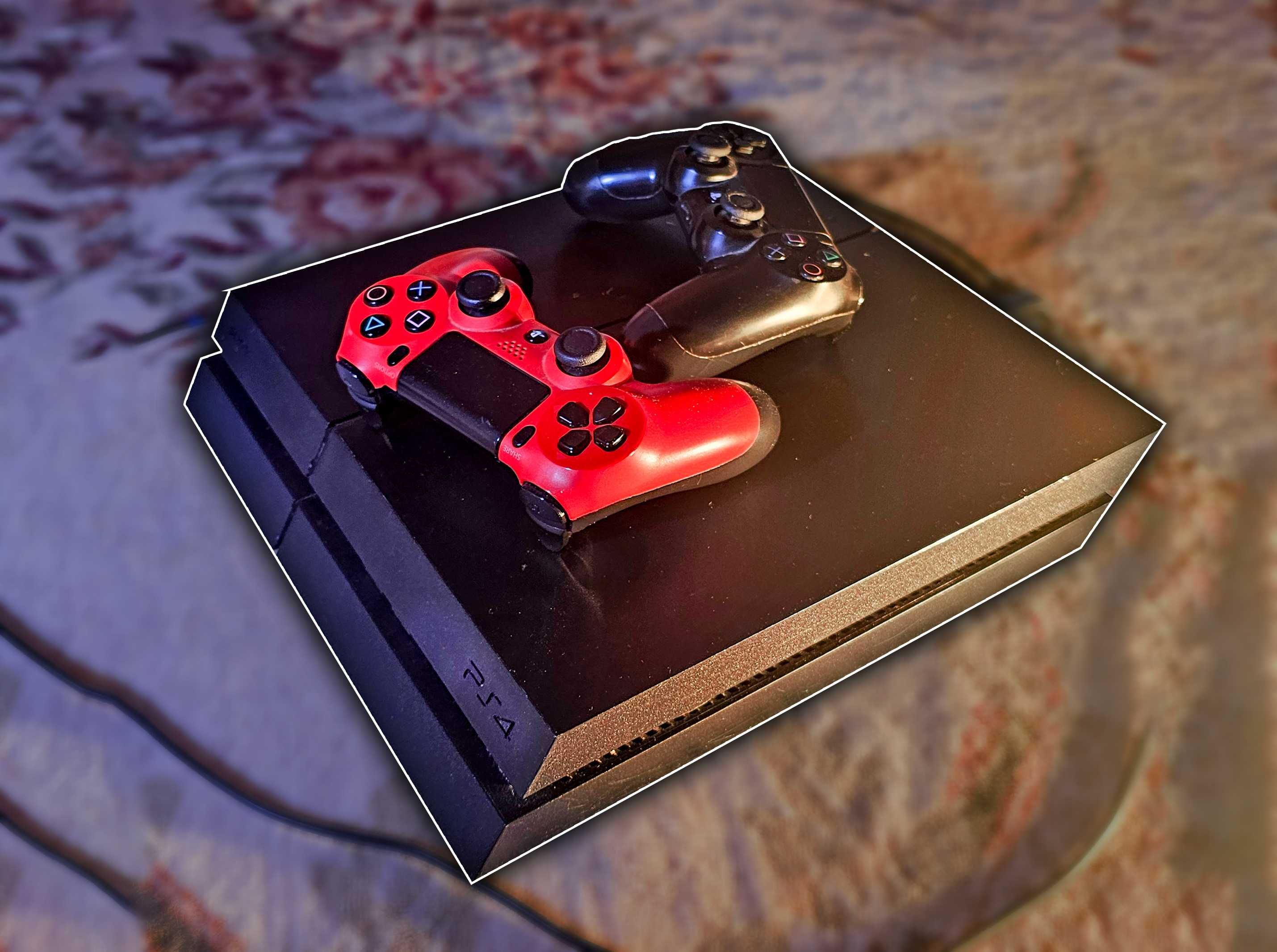 PS4 конзола с 2 джойстика + игри