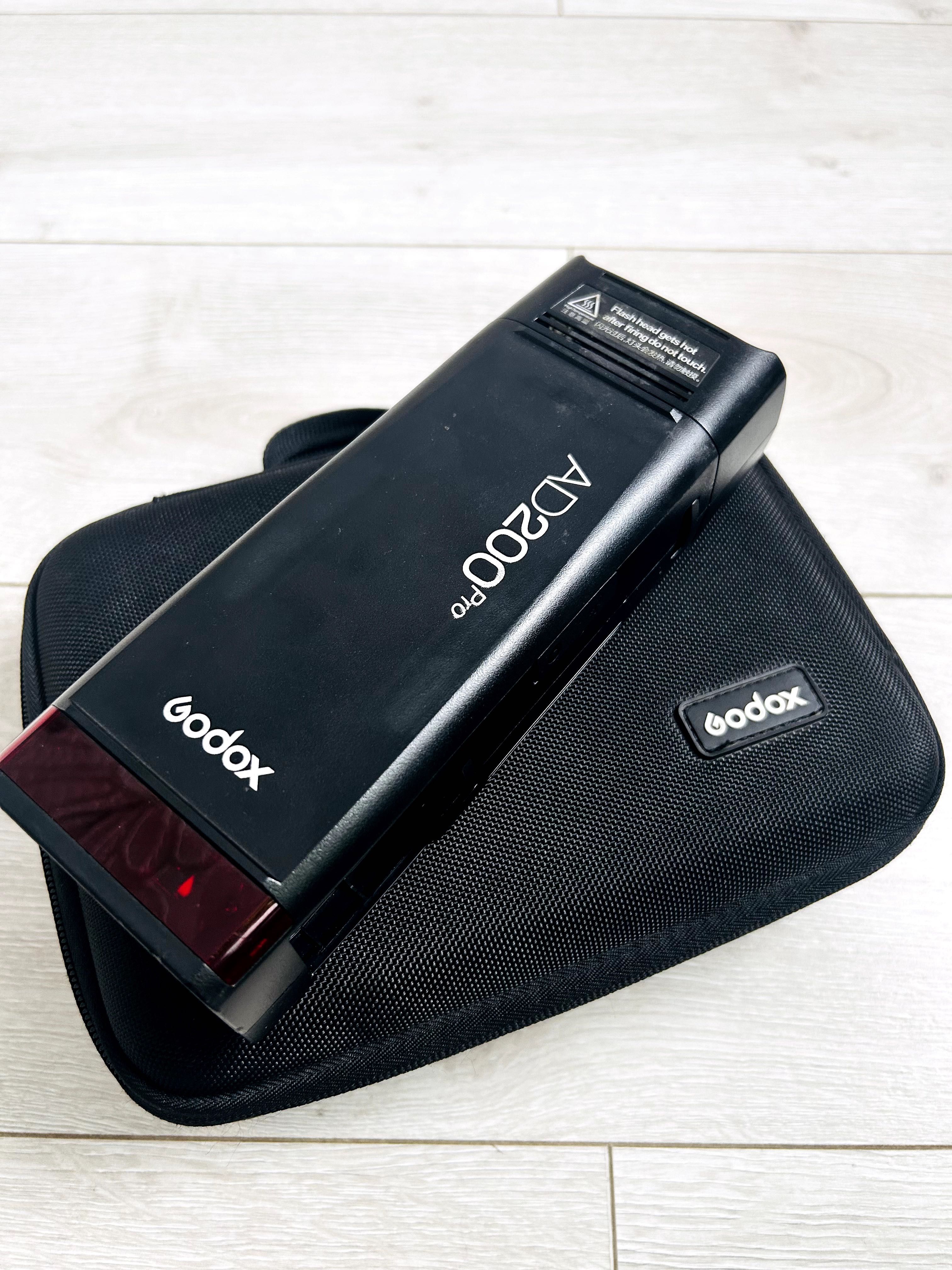 Godox AD200Pro\V860IIIN
