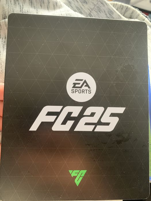 Vand fc 25..mi am luat 26…jocul merge perfect pentru ps 4
