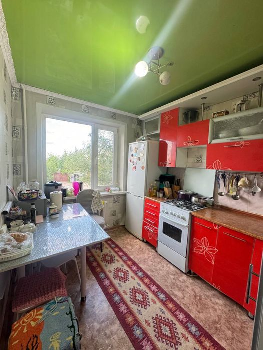 Продам 3 комнатную квартиру