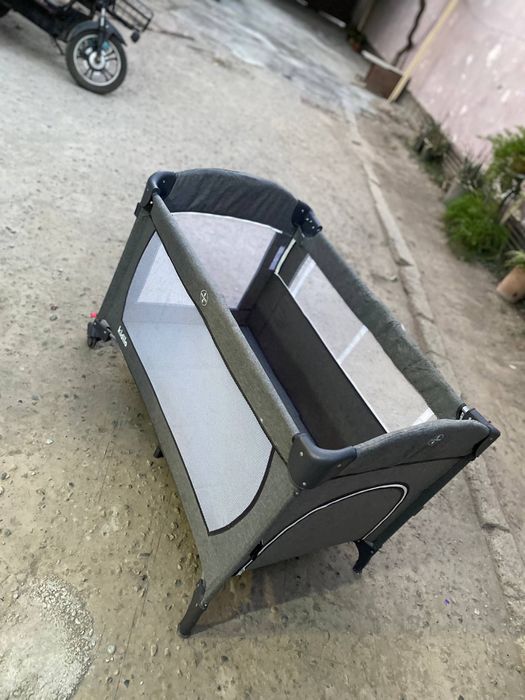 Совершенно новая детская кроватка