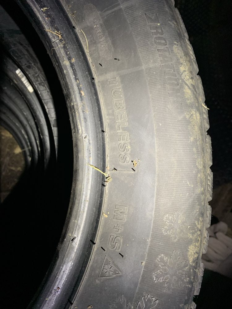 Зимни гуми за джип 215/65 R16