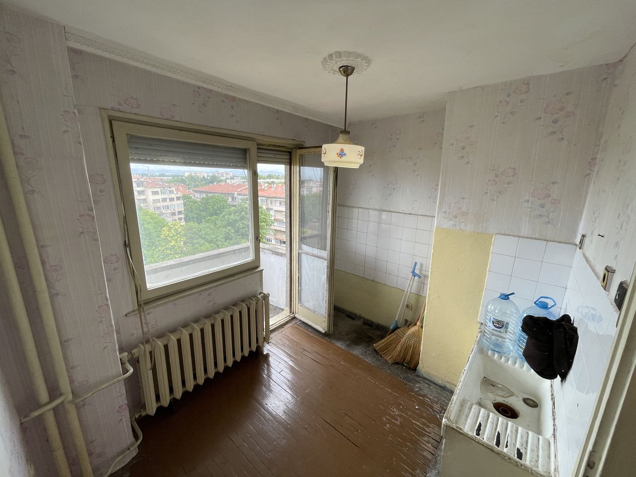 Продава се Двустаен апартамент в Пазарджик, Идеален център - 62 кв.м за 987 €/кв.м - Снимка #7